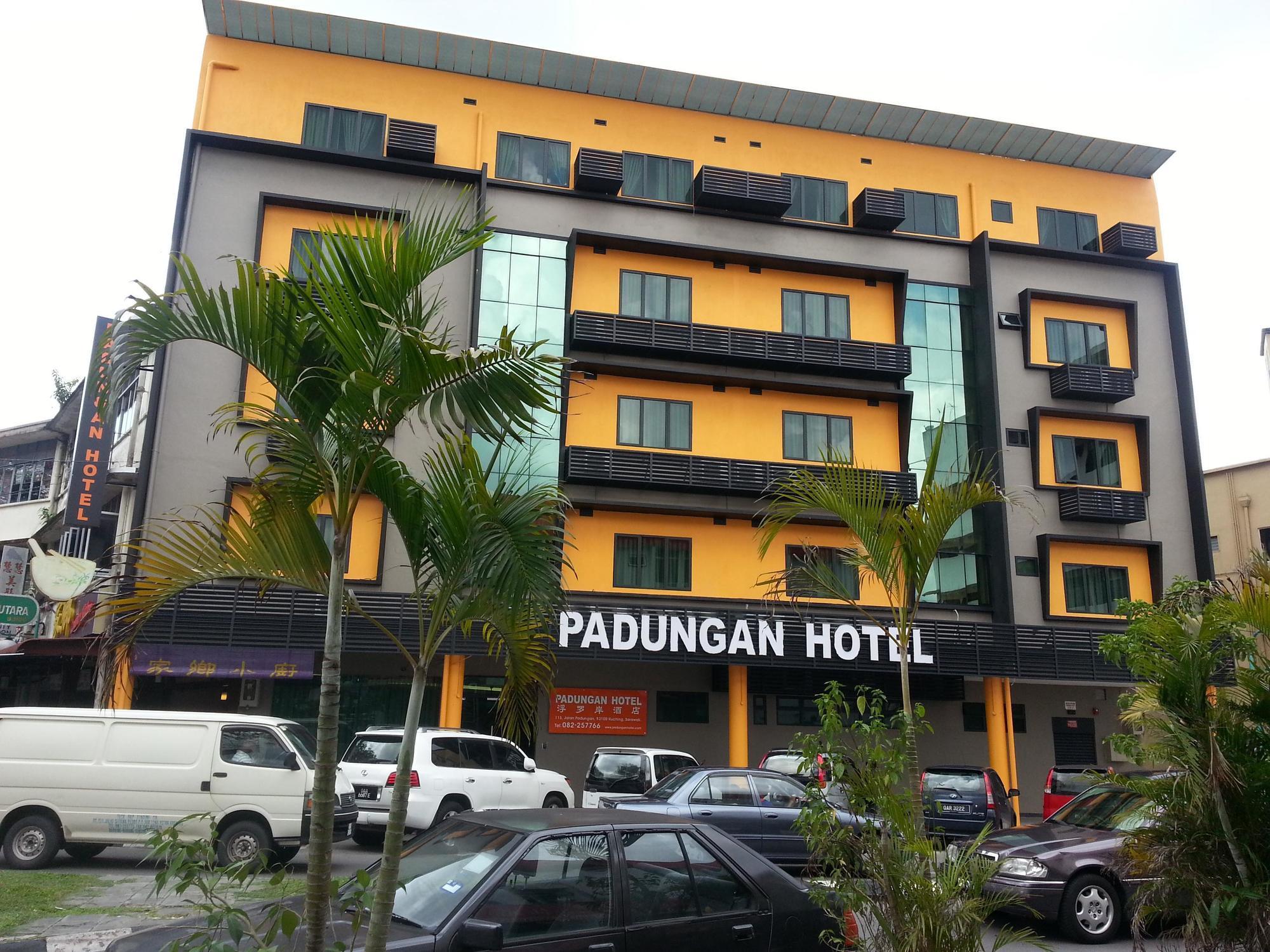 Padungan Hotel Kuching Exteriör bild